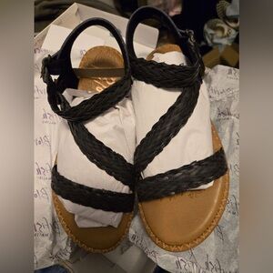 Black braided sandals!!
